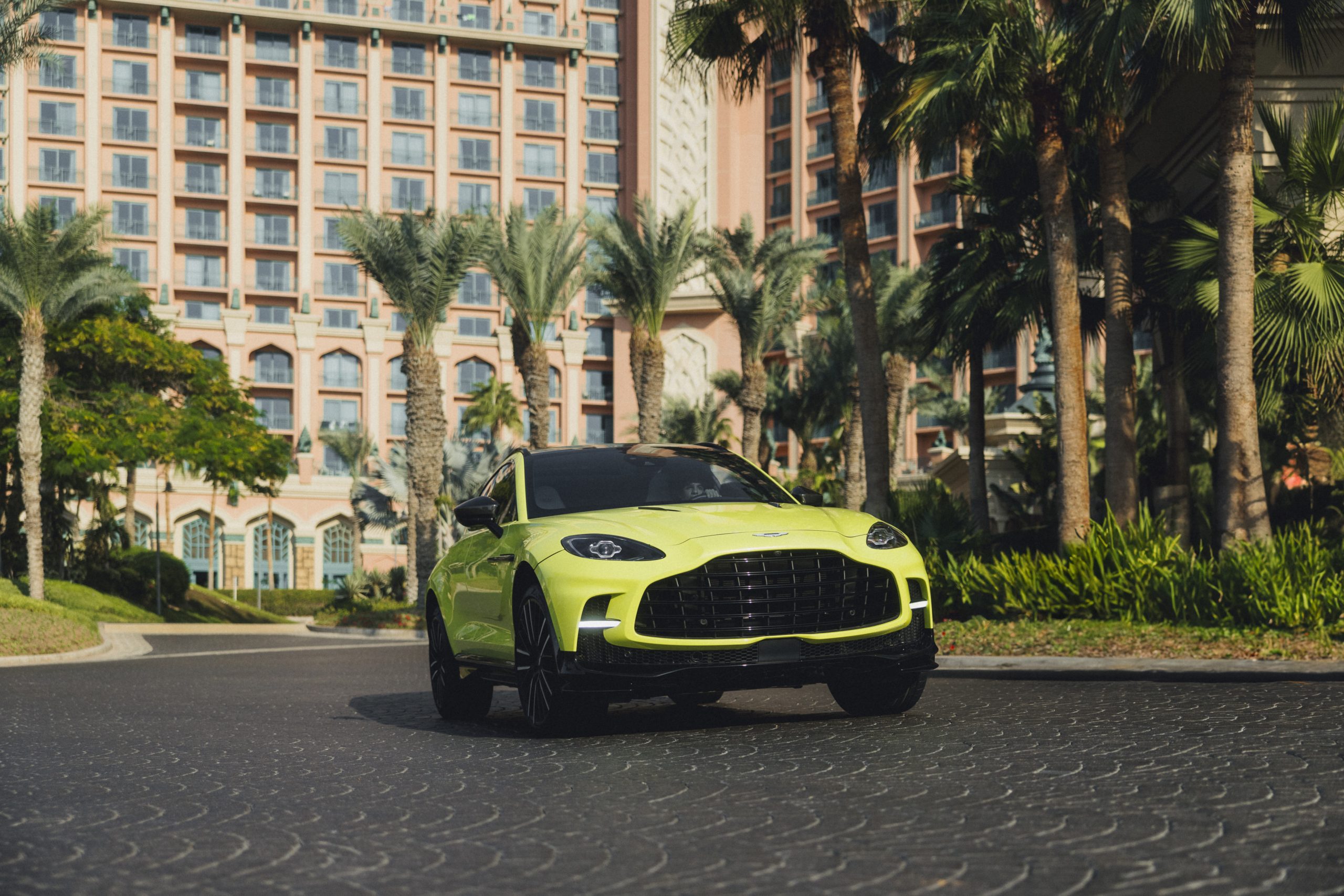 Dubai Luxury Car Hire